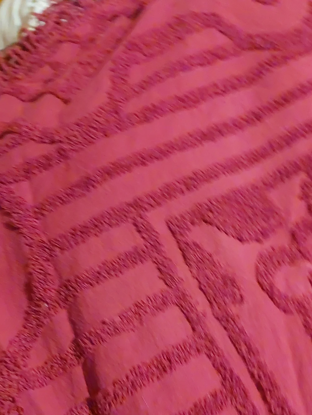 Cozy Vintage Chenille King Size Bedspread in Beautiful Raspberry Pink.